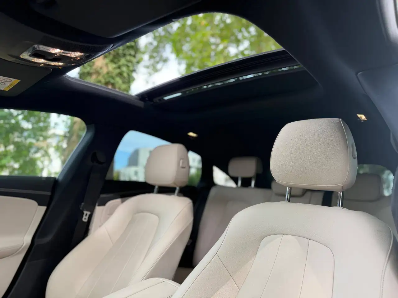 Mercedes-Benz CLA 250 e PHEV AMG Line-Cuir Blanc-Toit Pano- Automatique, миниатюра 17