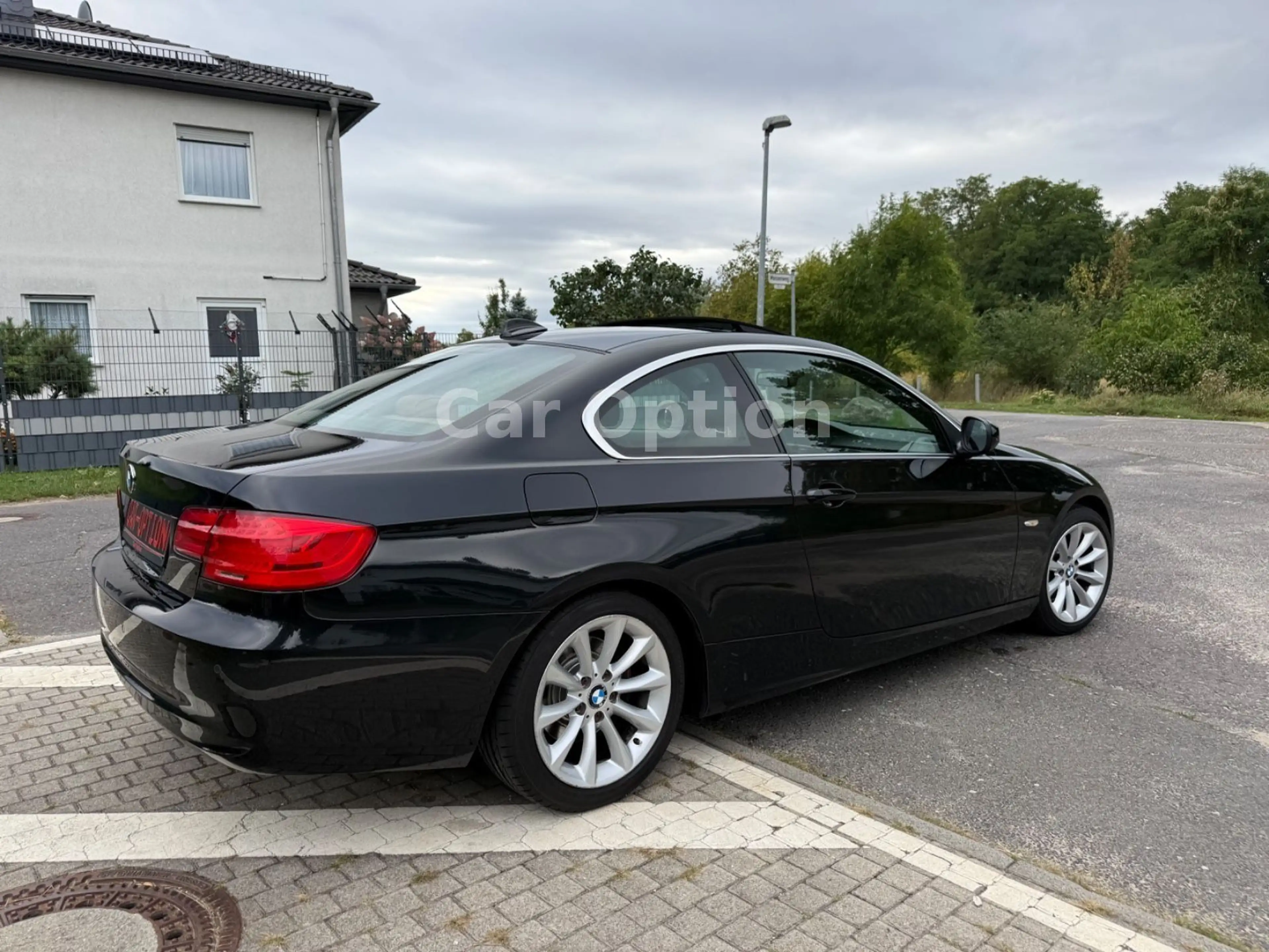BMW 325 i Coupe/Automatik/Leder/Glasdach/Navi — photo 5