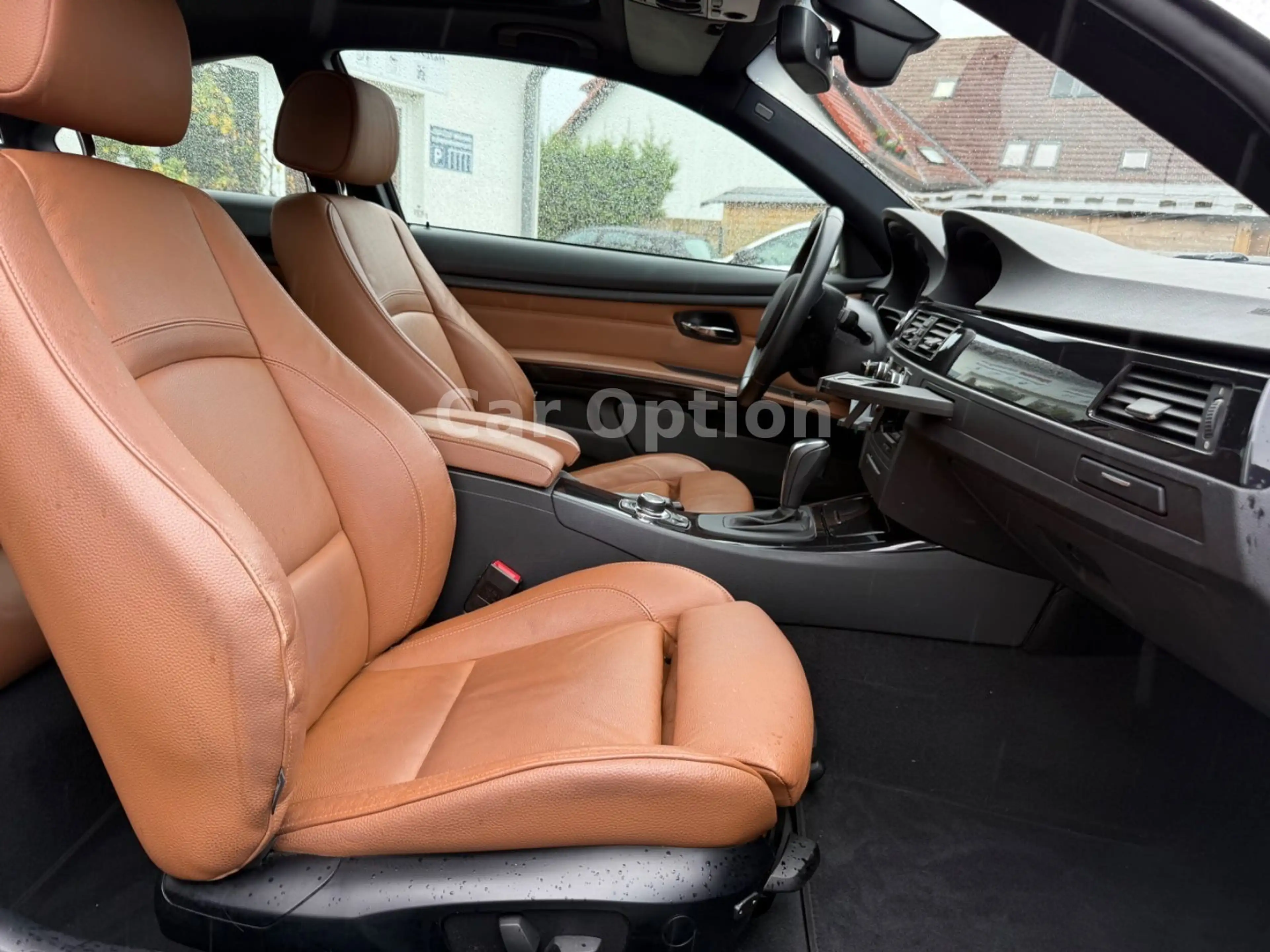 BMW 325 i Coupe/Automatik/Leder/Glasdach/Navi — photo 10