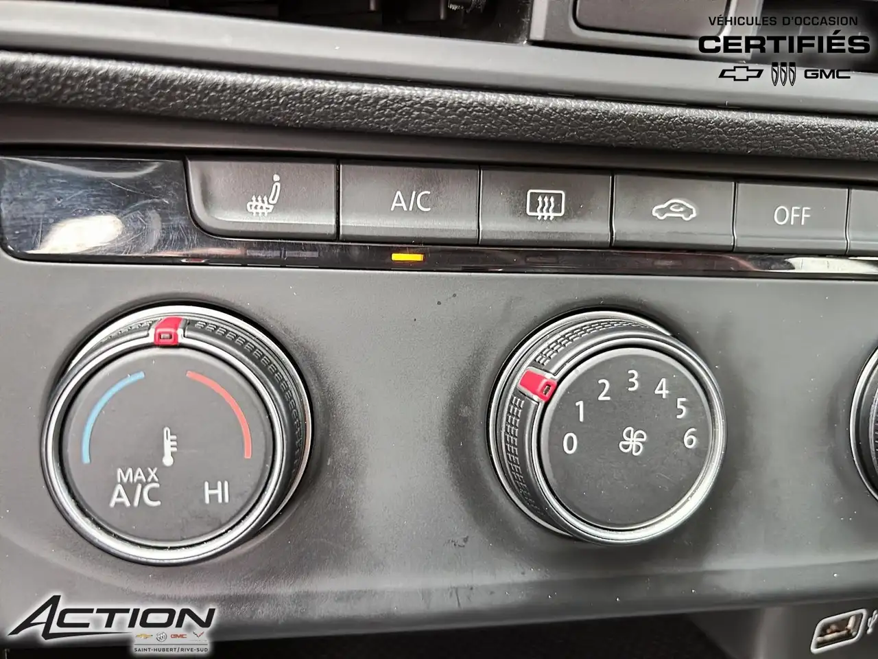 Volkswagen Jetta снимка Volkswagen Jetta