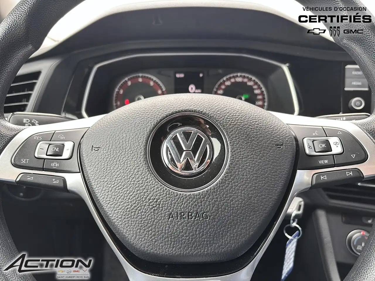 Volkswagen Jetta снимка Volkswagen Jetta