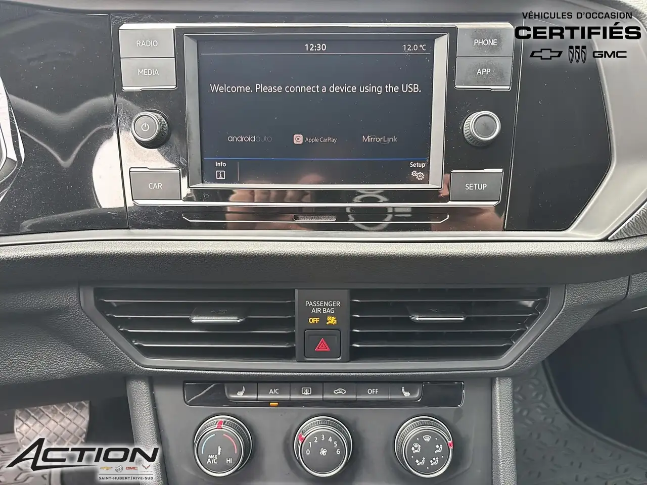 Volkswagen Jetta снимка Volkswagen Jetta