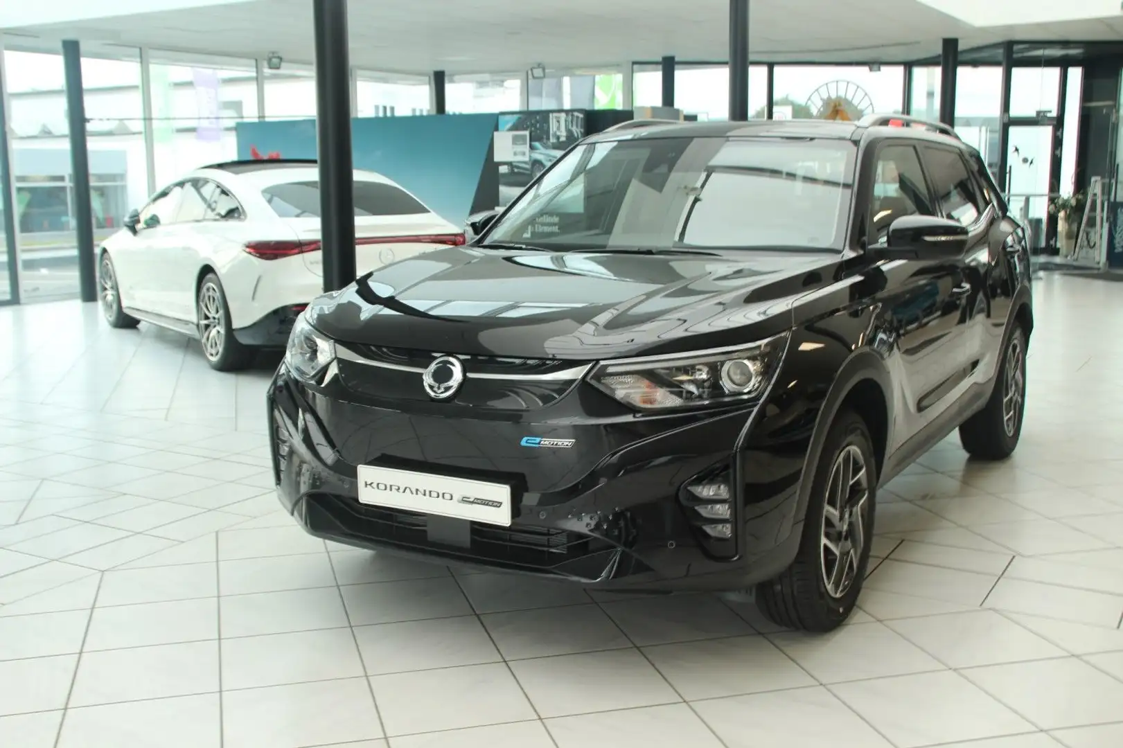 SsangYong Korando E-Motion Platinum Nero - 1