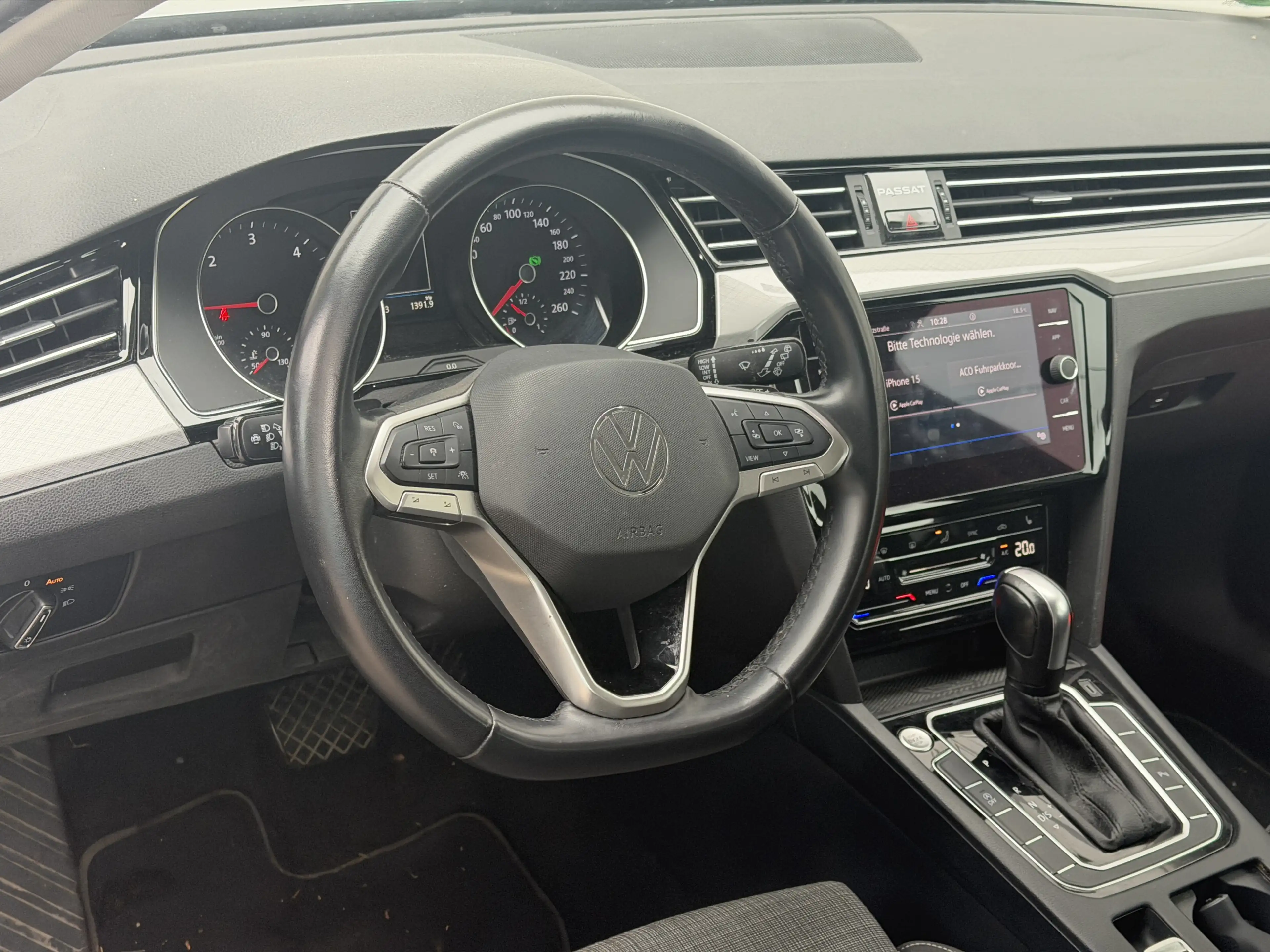 Volkswagen Passat Variant 2.0 TDI SCR DSG Business | ACC — photo 3