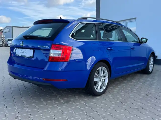 Skoda Octavia view 6