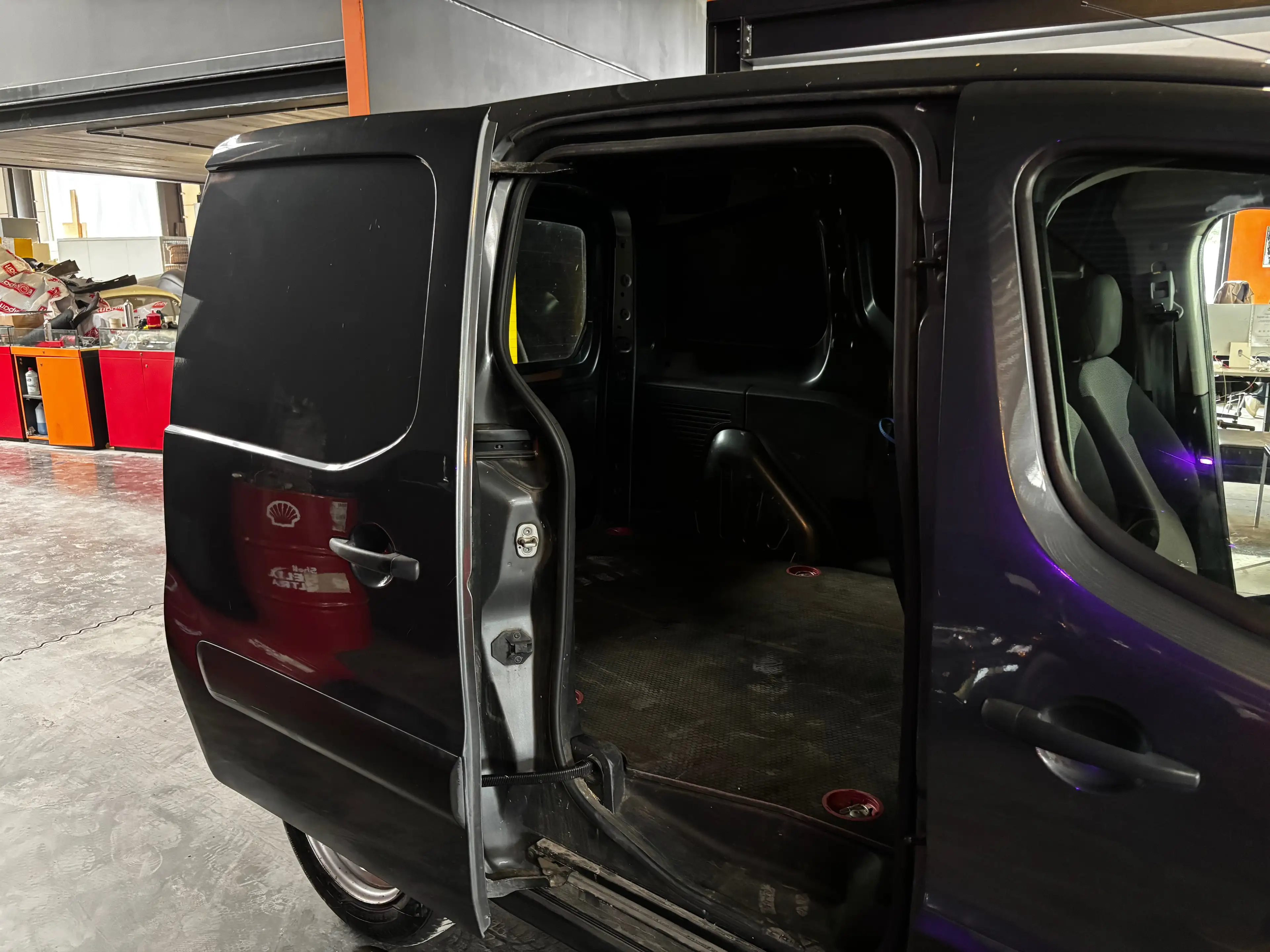 Citroen Berlingo 1.6 BlueHDi L1 Club chantier/werf / 12 MOIS DE GARANTIE / AC / ENTRETIEN — photo 8