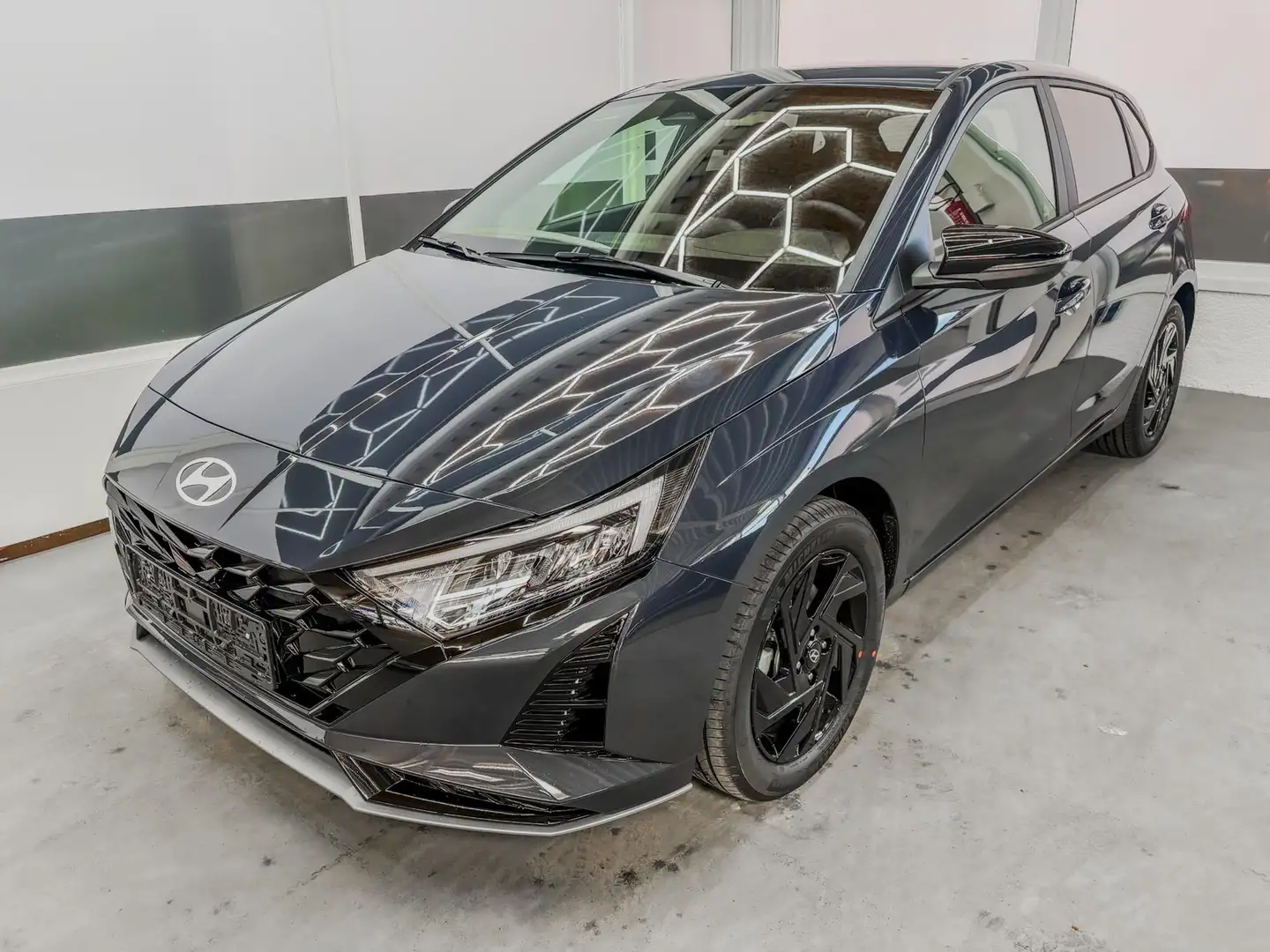 Hyundai i20 COMFORT BLACK PACK KLIMAAUTOMATIK NAVI WP 1.0 T... Grau - 1