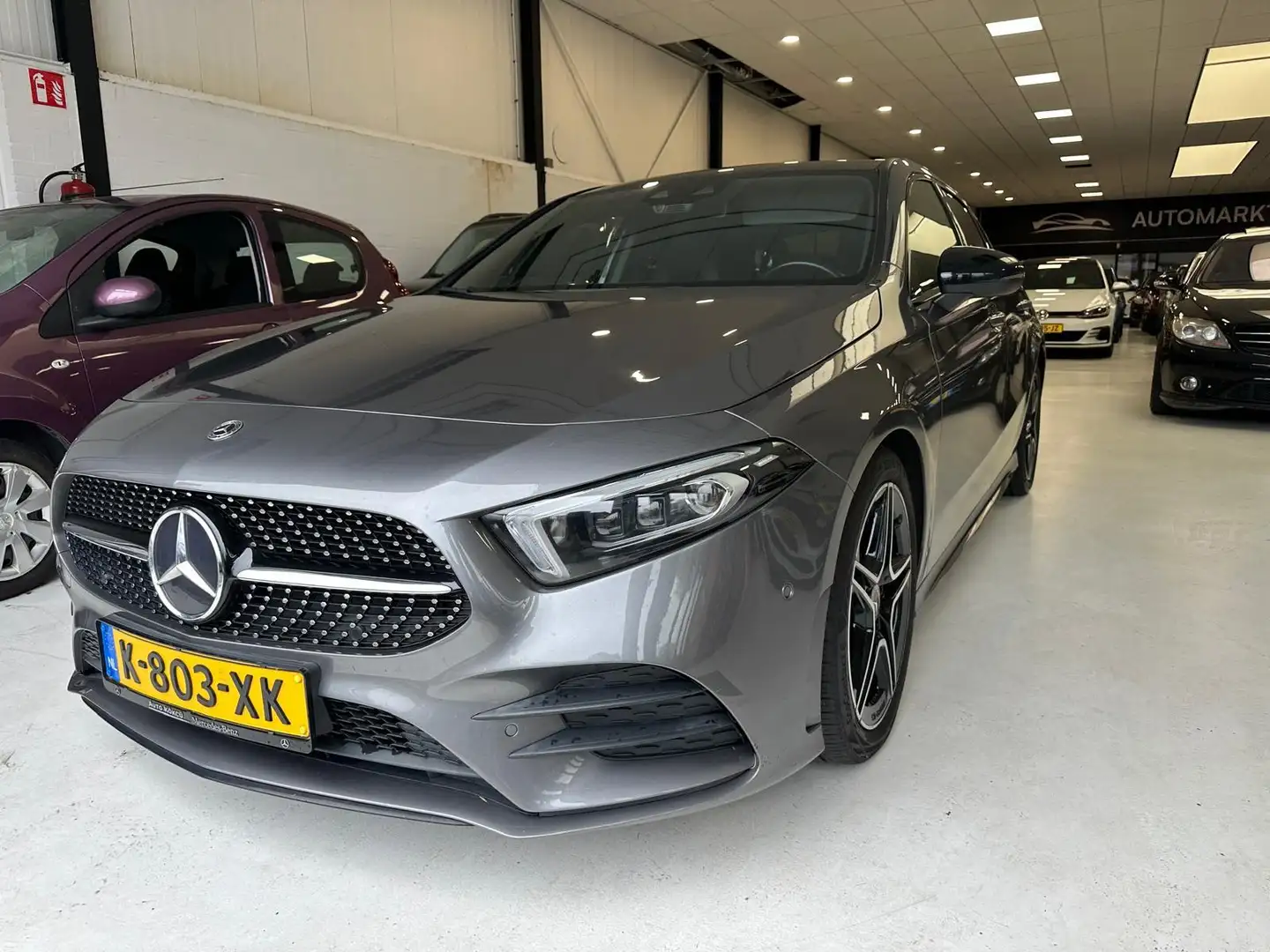 Mercedes-Benz A 180 Business Solution AMG NIGHT PAKKET Grijs - 1