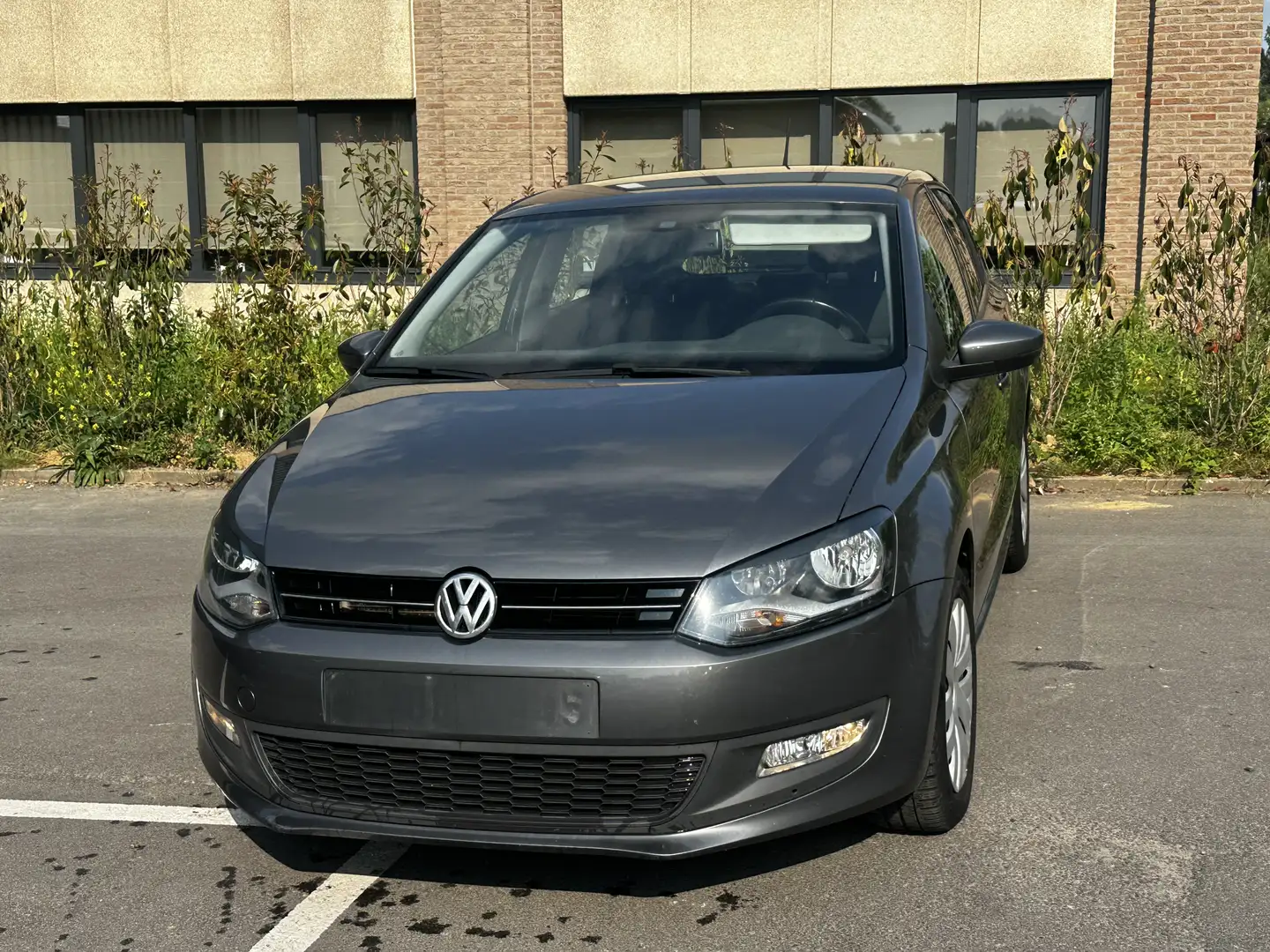 Volkswagen Polo 1.6 CR TDi Comfortline BMT DPF Gris - 2