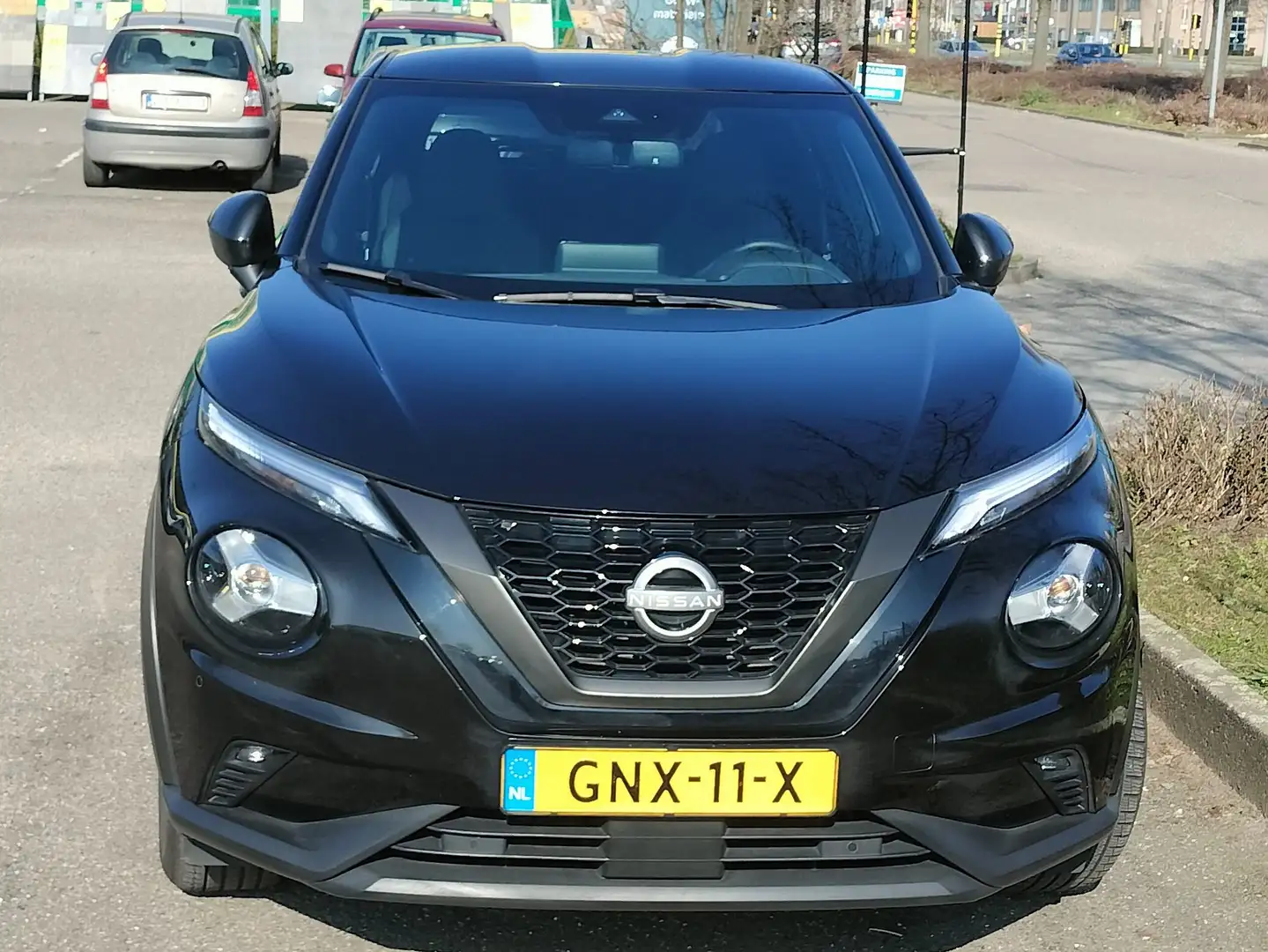 Nissan Juke 1.0 DIG-T N-Connecta Negru - 1