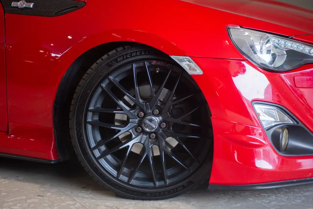 Toyota GT86 2.0 Aerokit | 200 ch | BVM | Kit carrosserie Aerokit | Aileron arrière | Jantes alliage | Écran multimédia