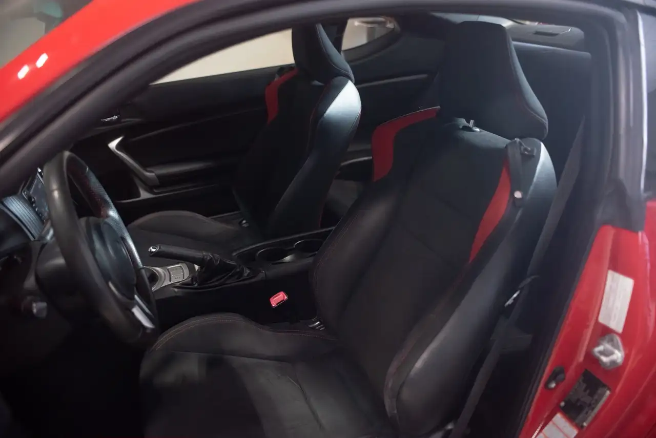 Toyota GT86 2.0 Aerokit | 200 ch | BVM | Kit carrosserie Aerokit | Aileron arrière | Jantes alliage | Écran multimédia