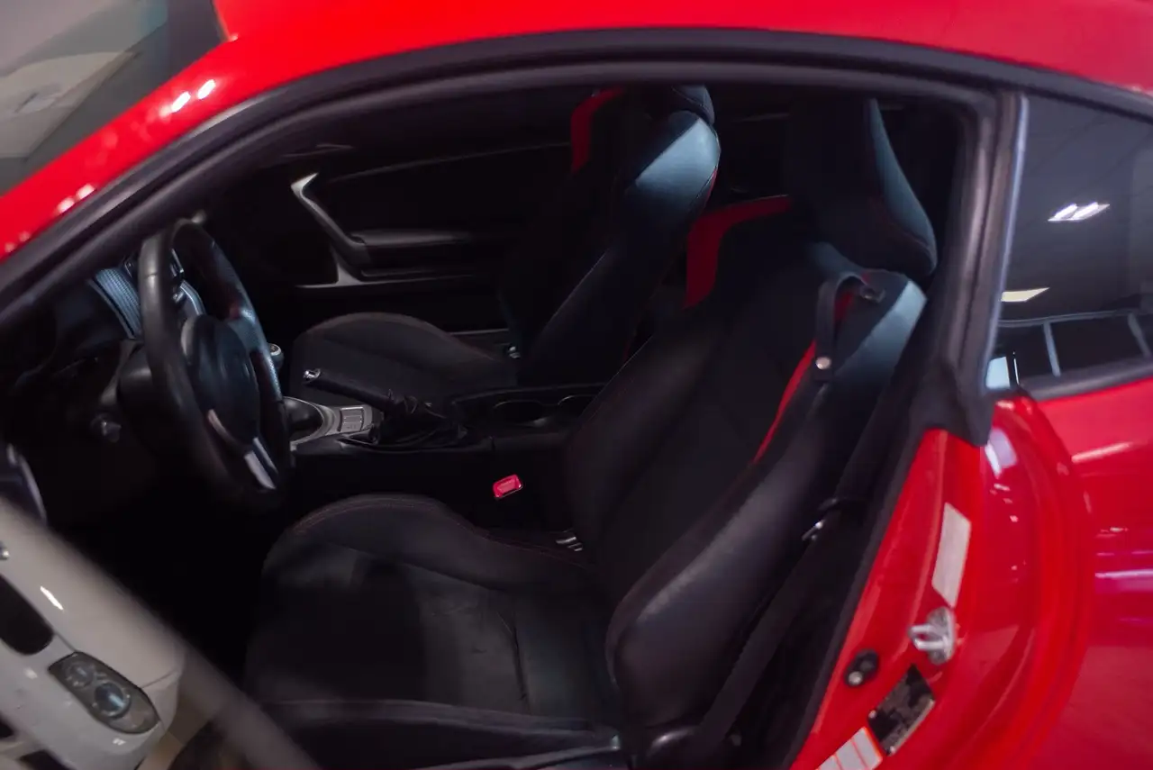 Toyota GT86 2.0 Aerokit | 200 ch | BVM | Kit carrosserie Aerokit | Aileron arrière | Jantes alliage | Écran multimédia