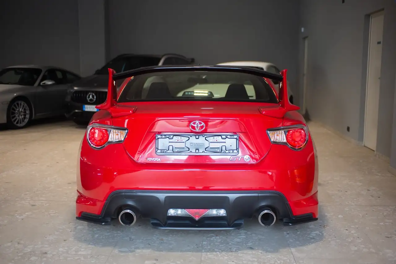 Toyota GT86 2.0 Aerokit | 200 ch | BVM | Kit carrosserie Aerokit | Aileron arrière | Jantes alliage | Écran multimédia