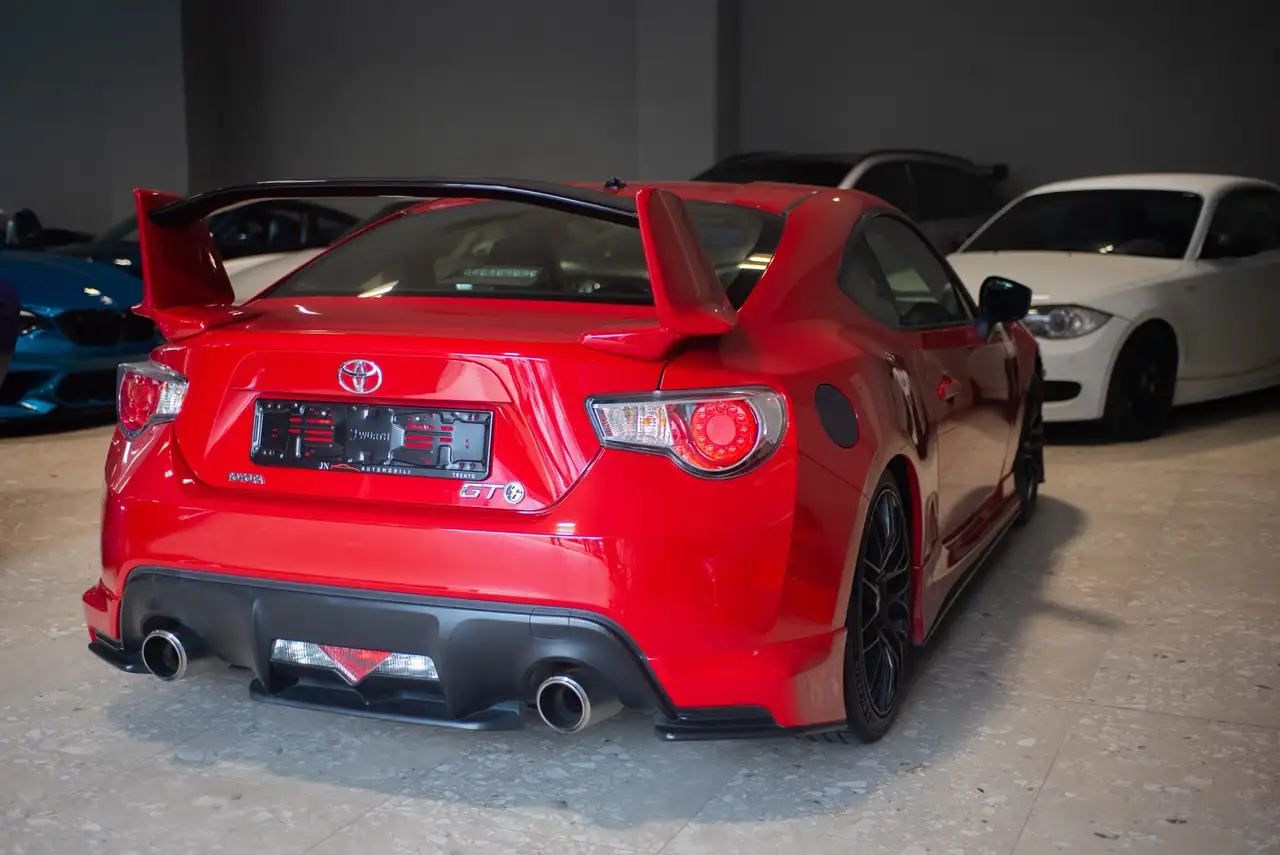 Toyota GT86 2.0 Aerokit | 200 ch | BVM | Kit carrosserie Aerokit | Aileron arrière | Jantes alliage | Écran multimédia