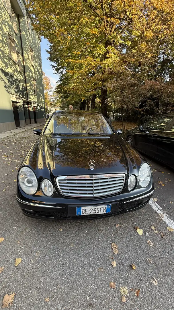 Mercedes-Benz CE 220 - 1