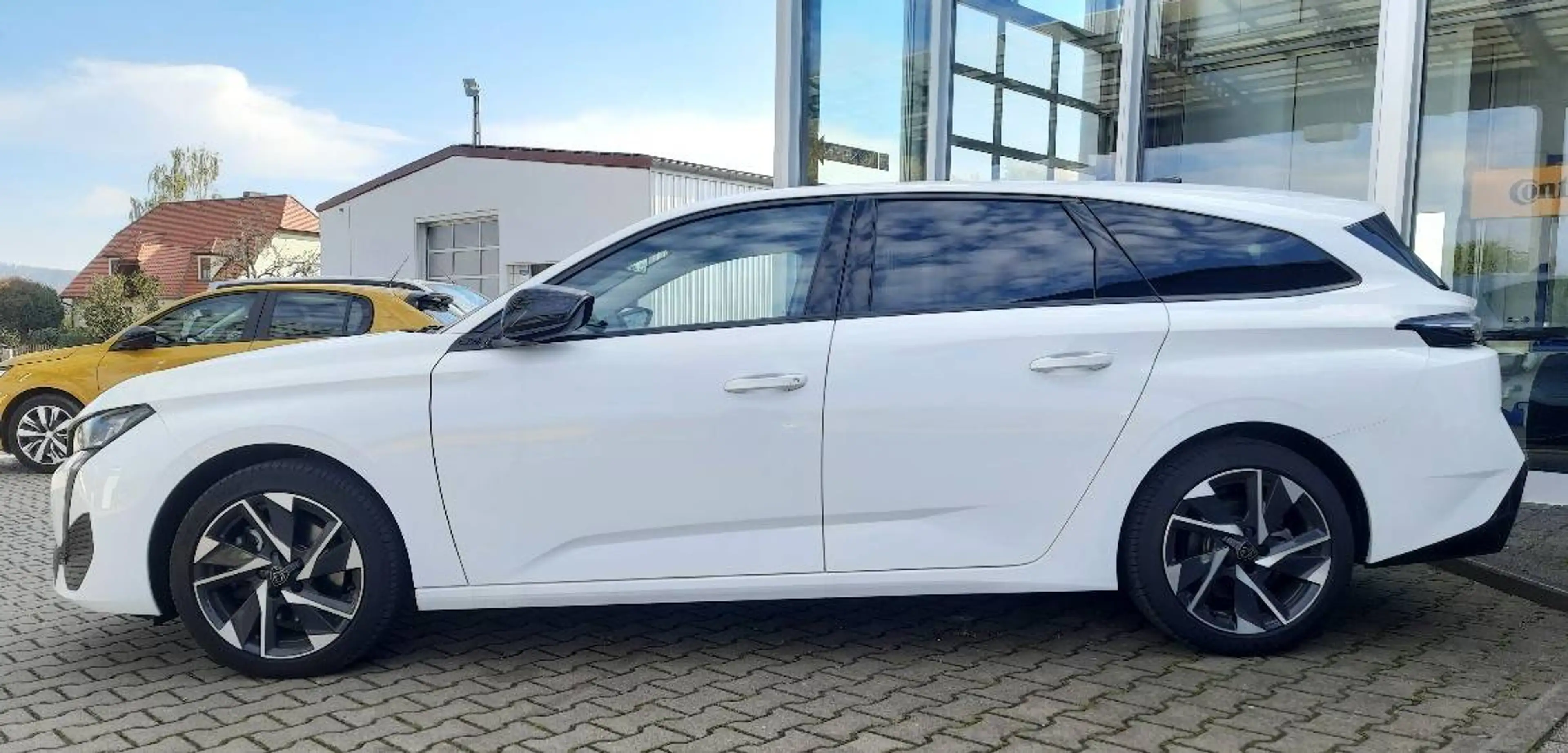 Peugeot 308 ALLURE PACK 130 EAT8 DAB Sitz/Scheibenheizg EPH/360Kamera v/h Navi AHK — photo 12