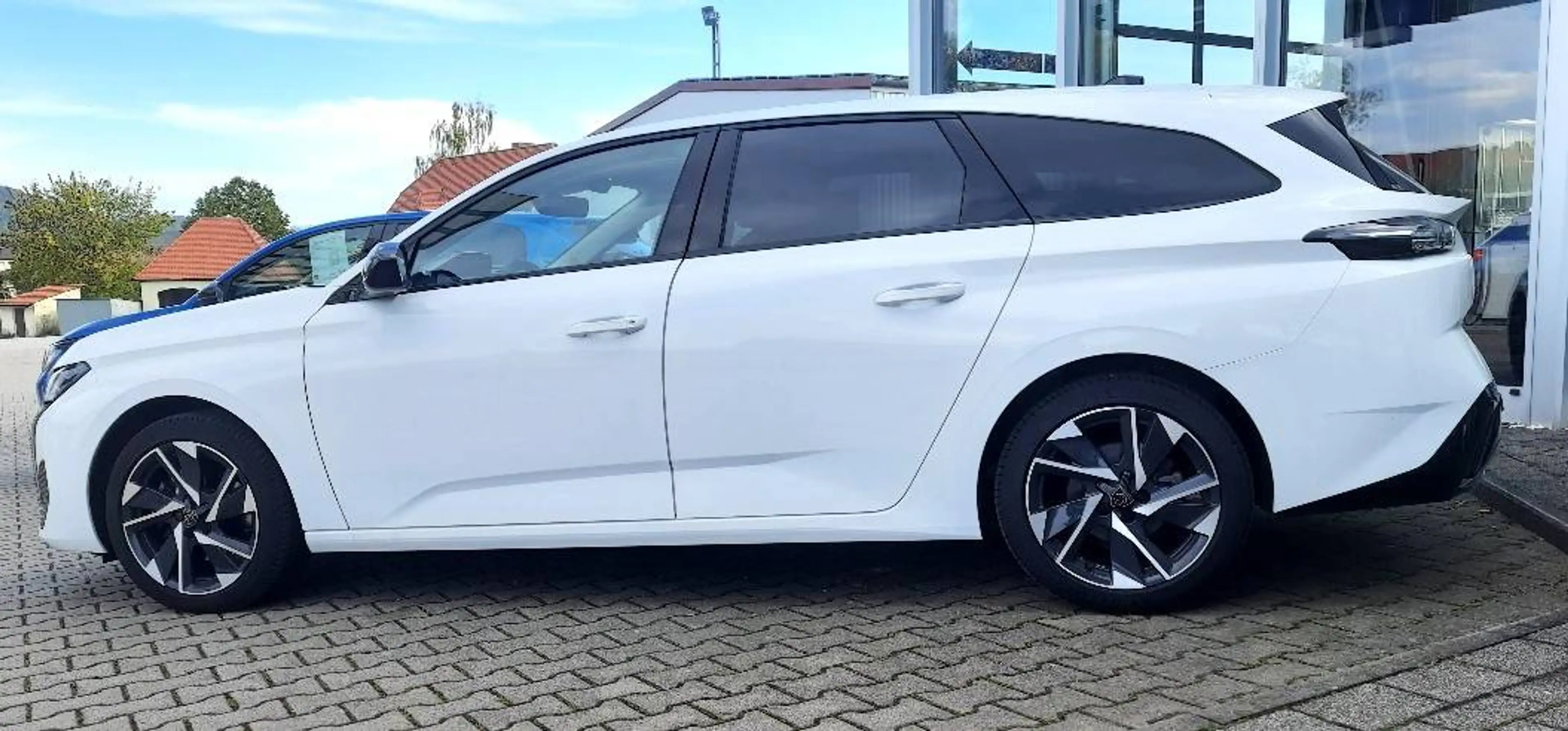 Peugeot 308 ALLURE PACK 130 EAT8 DAB Sitz/Scheibenheizg EPH/360Kamera v/h Navi AHK — photo 11