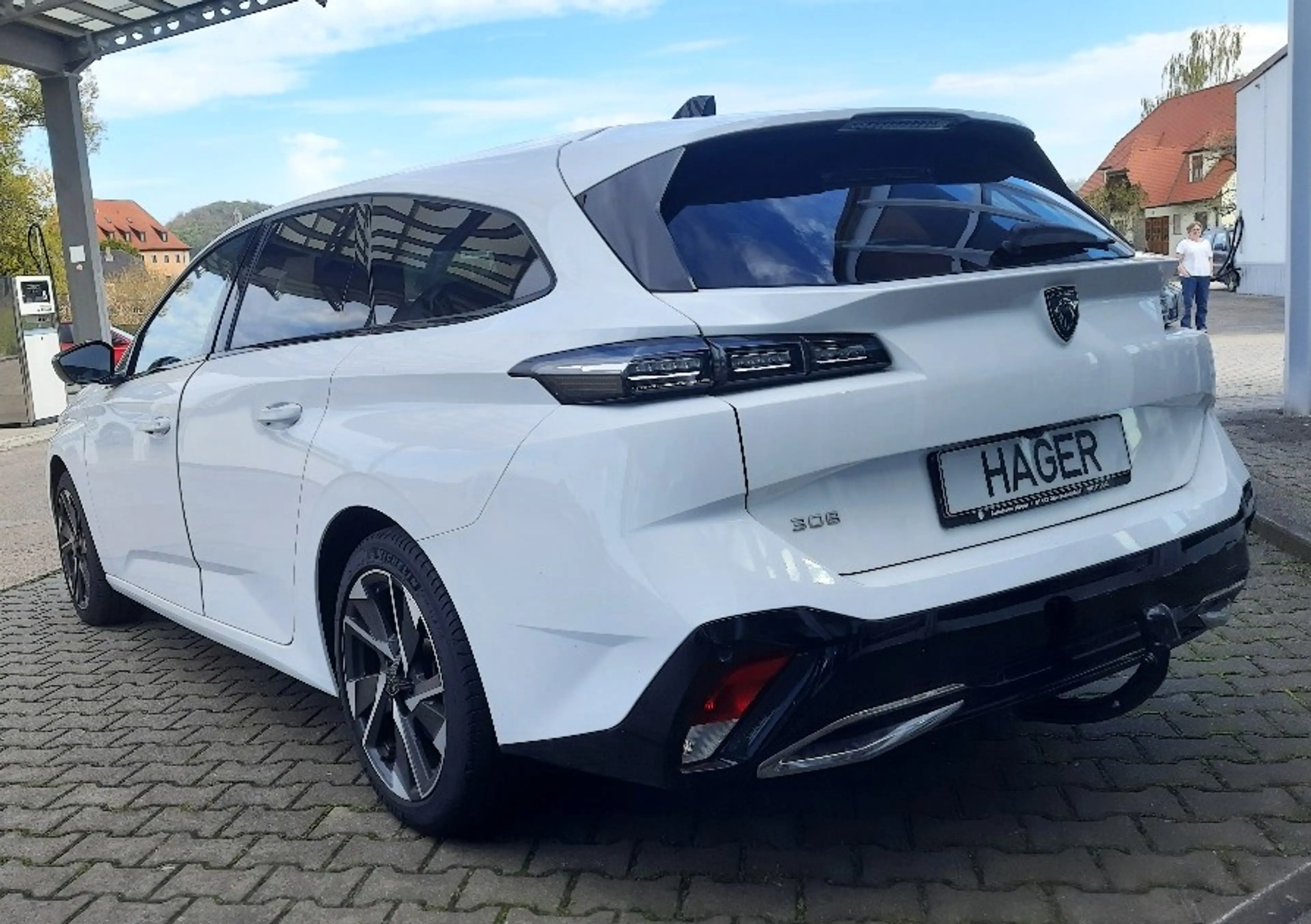 Peugeot 308 ALLURE PACK 130 EAT8 DAB Sitz/Scheibenheizg EPH/360Kamera v/h Navi AHK — photo 15