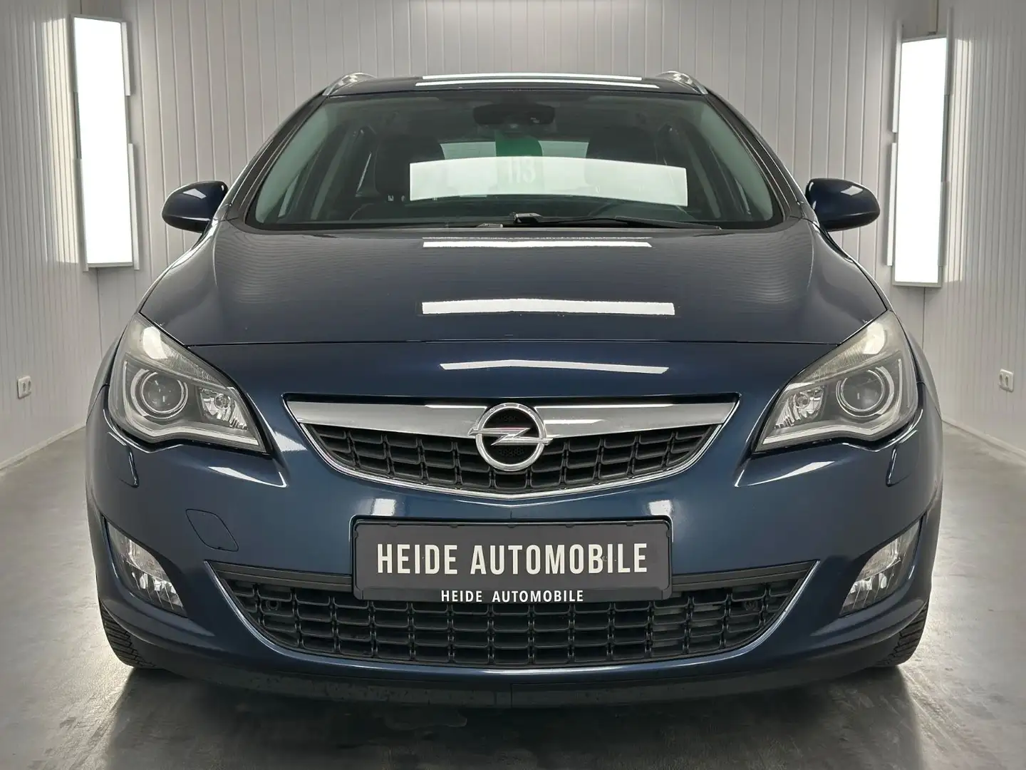 Opel Astra J Tourer Innovation 1.6l AHK Xenon Navi Blau - 2