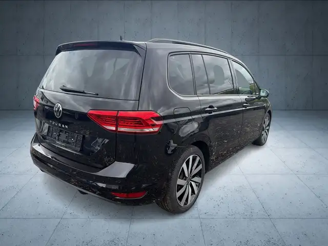 Volkswagen Touran view 14