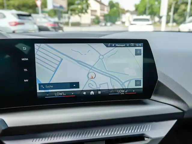 BMW 1 Series view 12