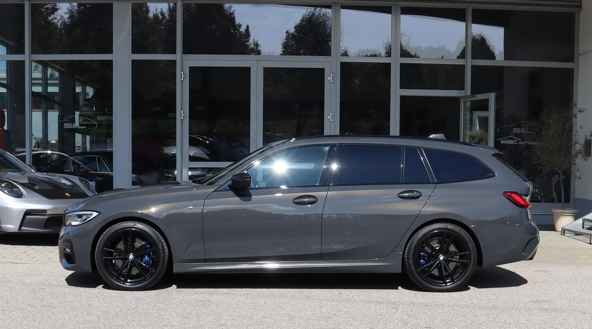 BMW 330 d xDrive M Sport/ Pano/ Business/ Innovation Grau - 2