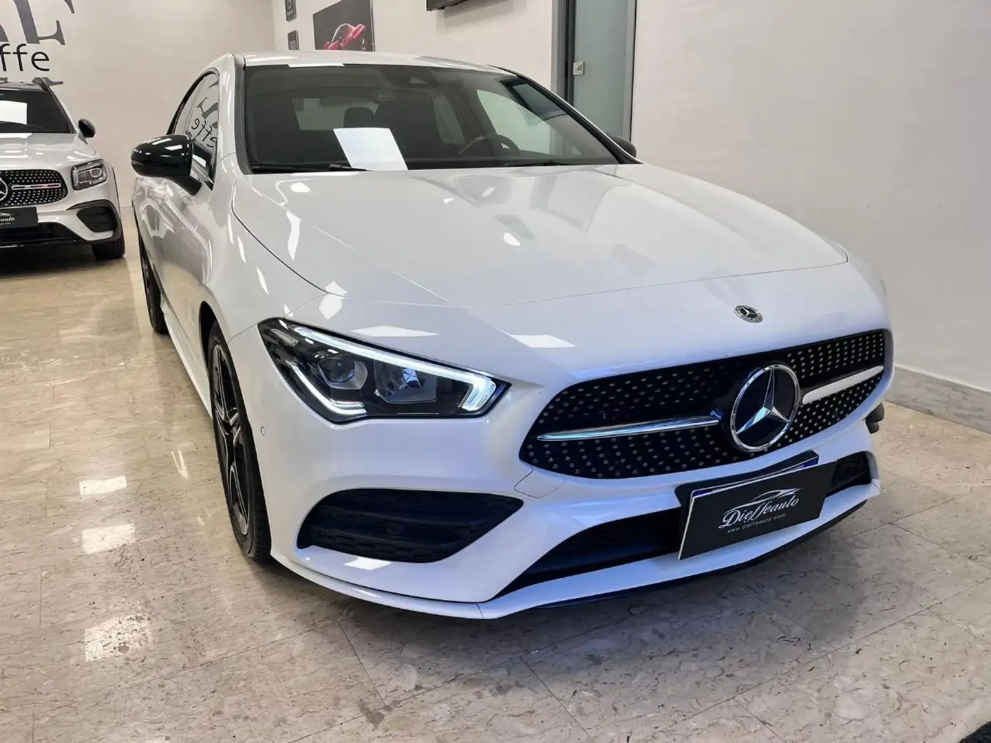 Mercedes-Benz CLA 200 d Automatic Premium Bianco - 2