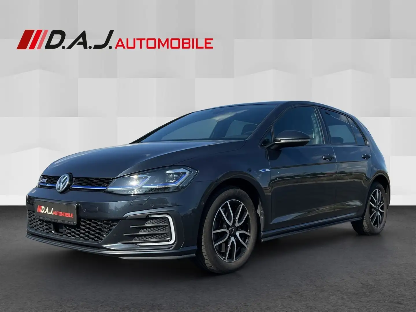Volkswagen Golf VII 1.4 TSI DSG GTE Leder Pano LED Virt ACC Blau - 1