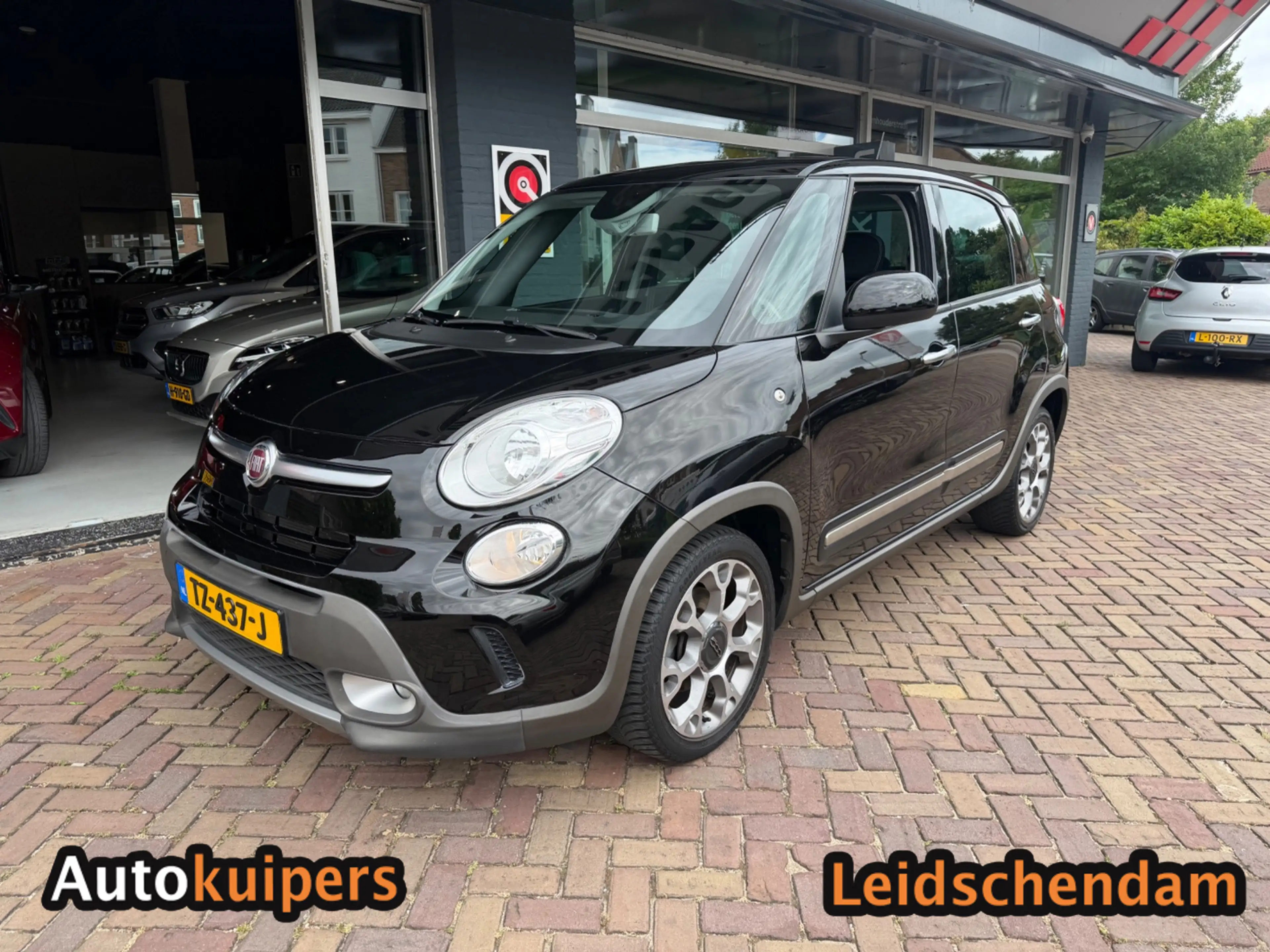 Fiat 500L 1.4-16V Easy — photo 3