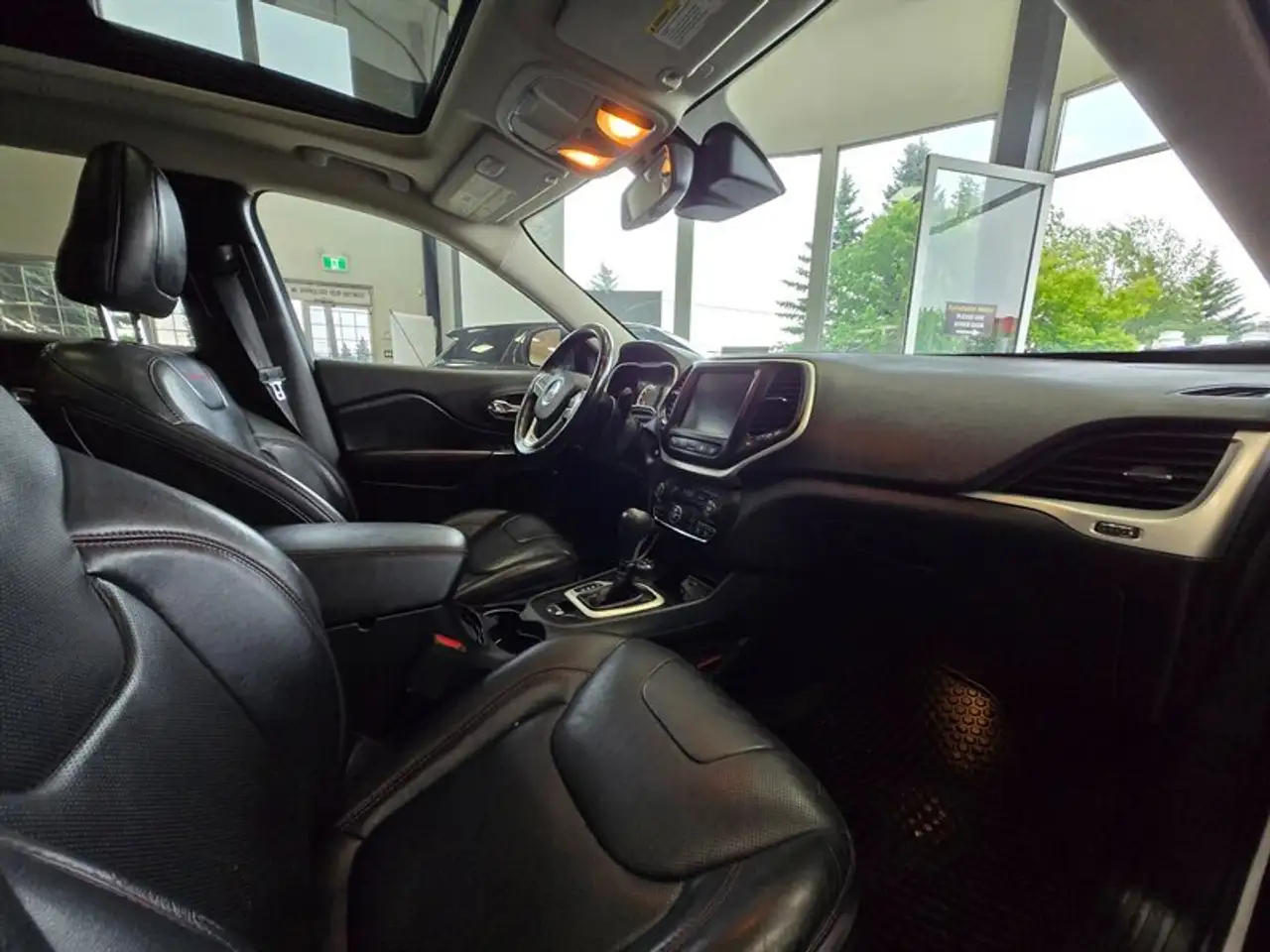 Jeep Cherokee fotografie Jeep Cherokee