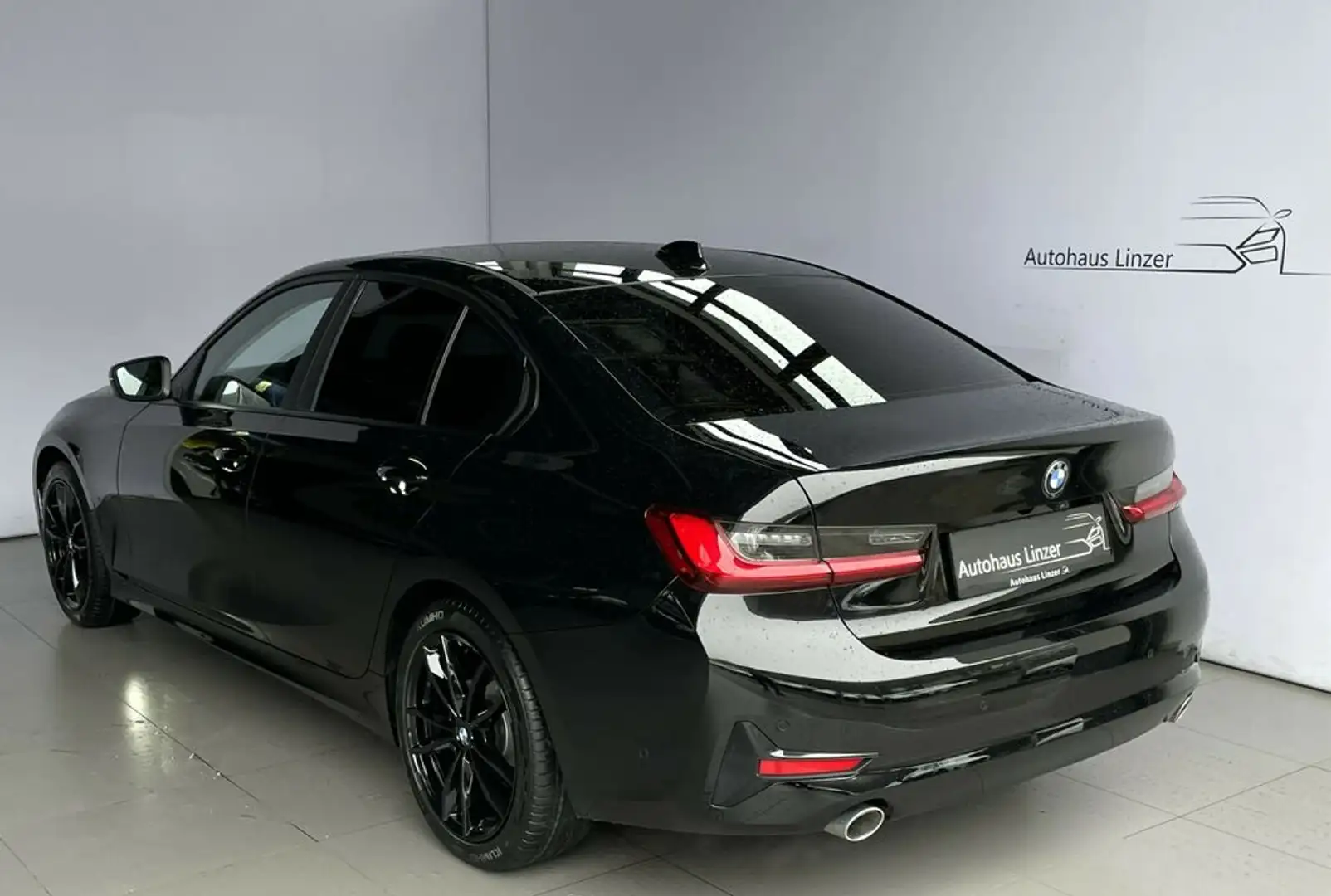 BMW 318 d *LED*ACC*StHz*360*HuD*KeyGo*LenkradH*HiFi*18'' Schwarz - 2