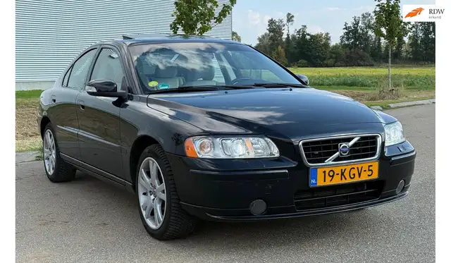 Volvo S60 2.4 Drivers Edition 74000km!!!