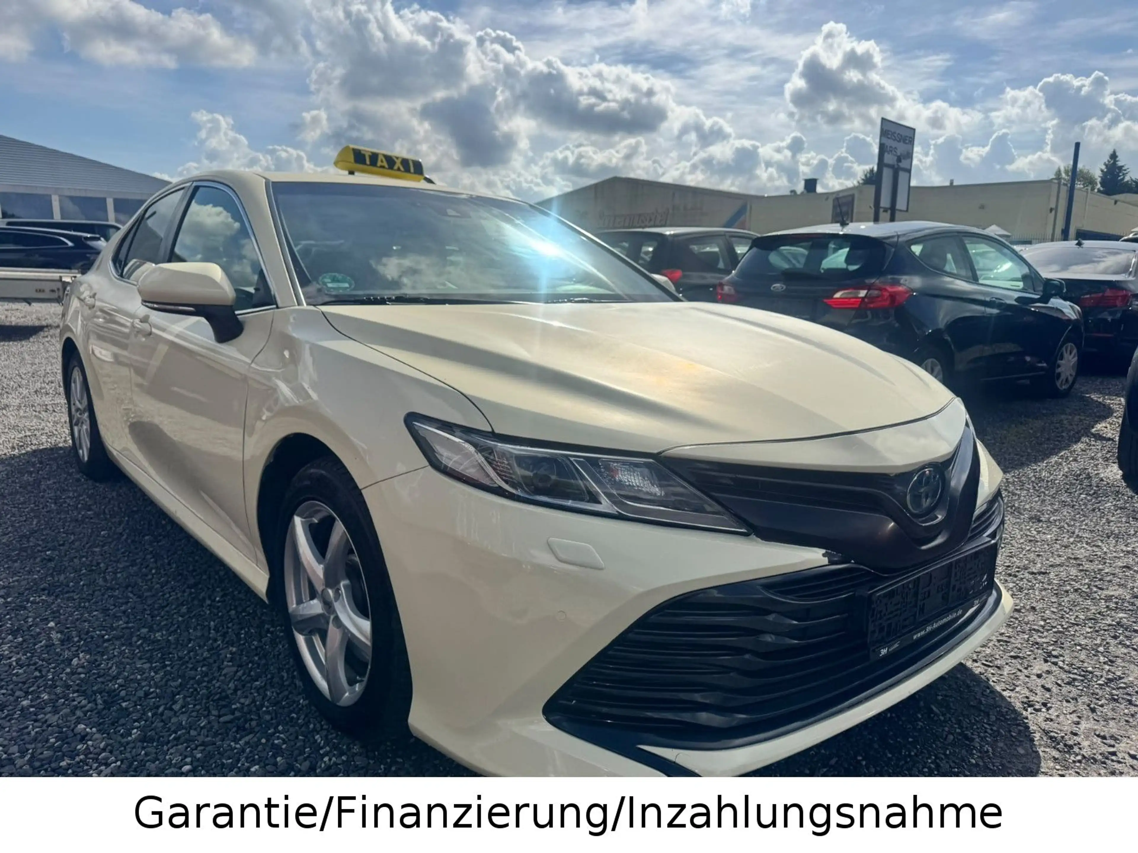 Toyota Camry Hybrid BusinessEdition*1.HD*TüvNeu*Volleder — photo 3