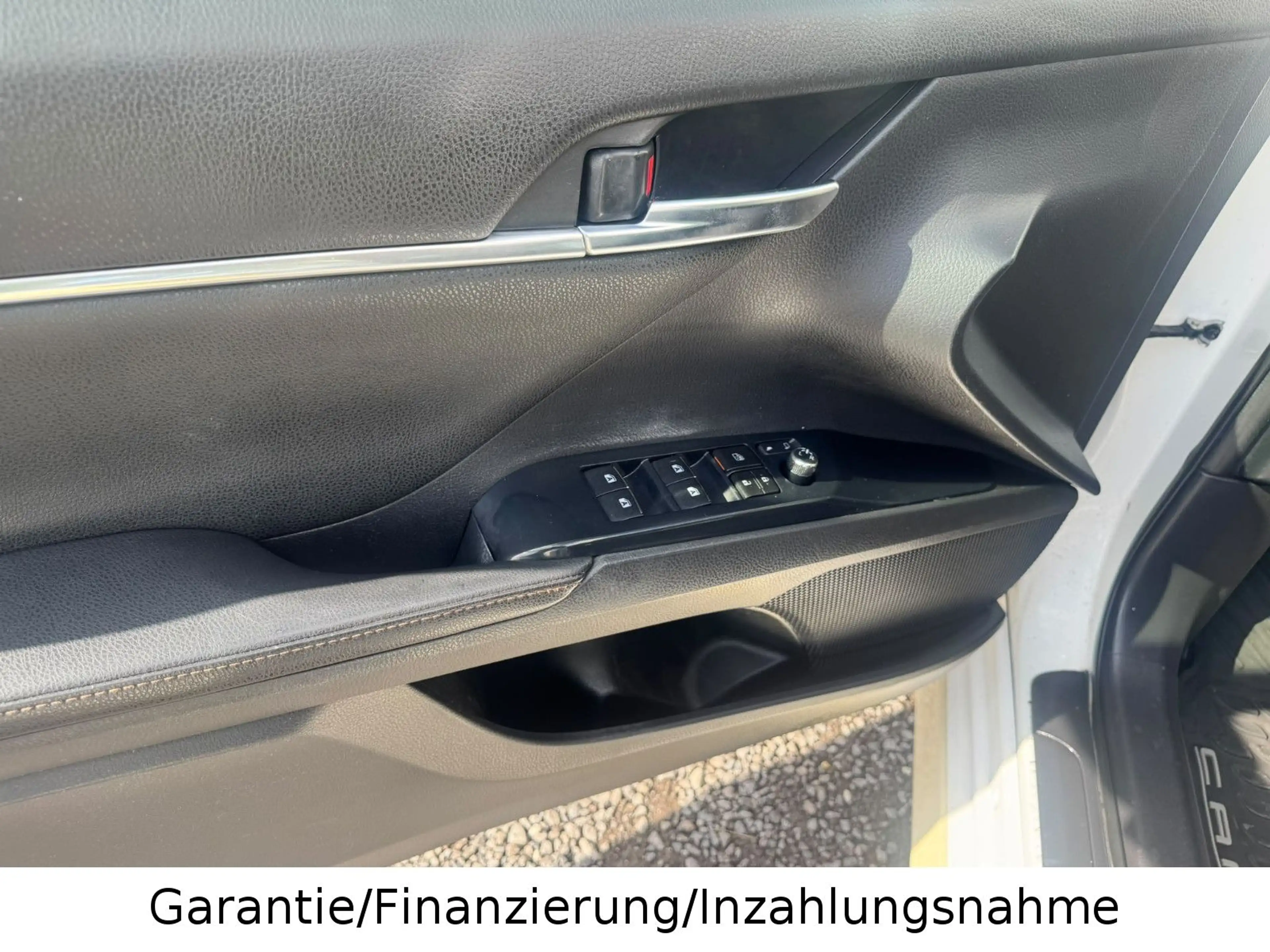 Toyota Camry Hybrid BusinessEdition*1.HD*TüvNeu*Volleder — photo 12