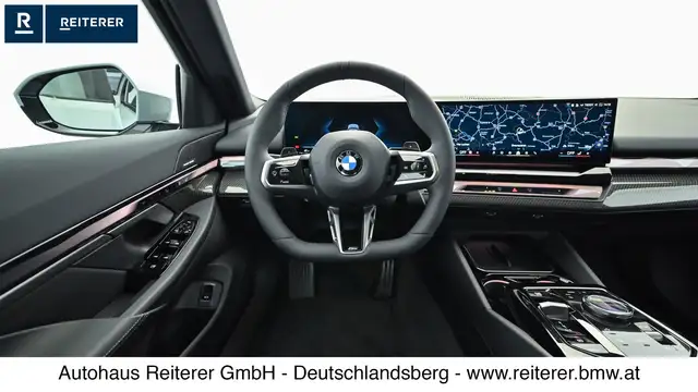 BMW 5 Series view 15