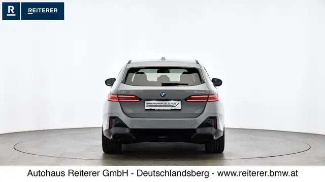 BMW 5 Series view 5