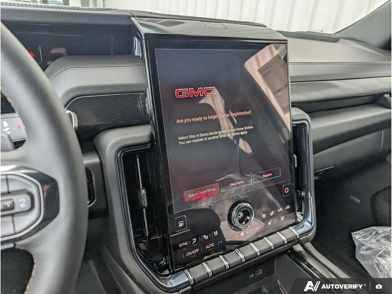 GMC Yukon снимка GMC Yukon