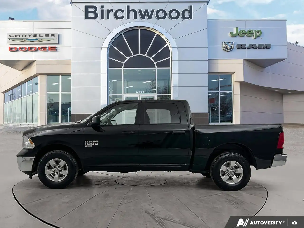 RAM 1500 снимка RAM 1500