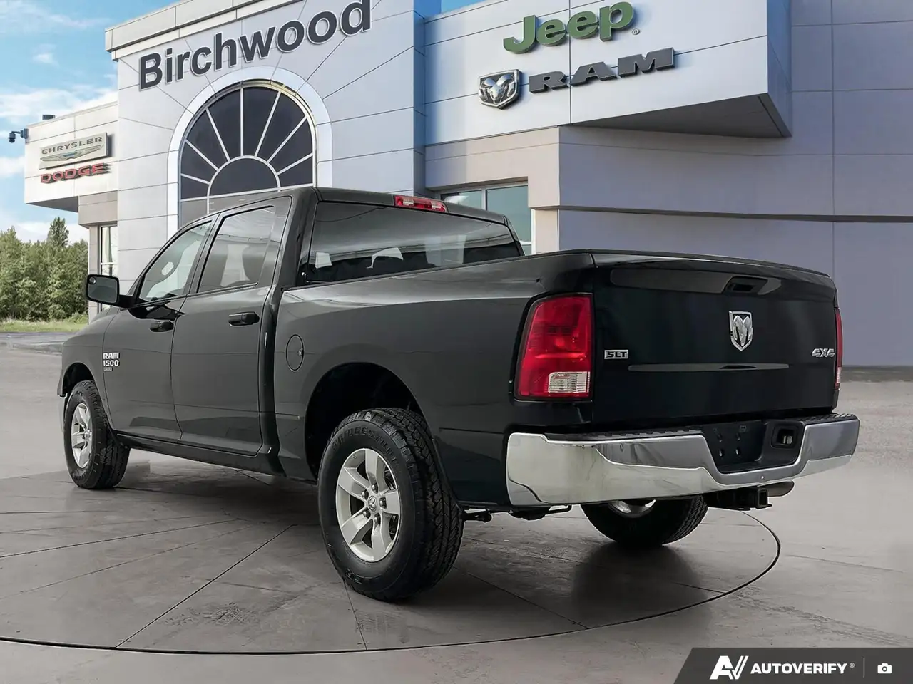 RAM 1500 снимка RAM 1500