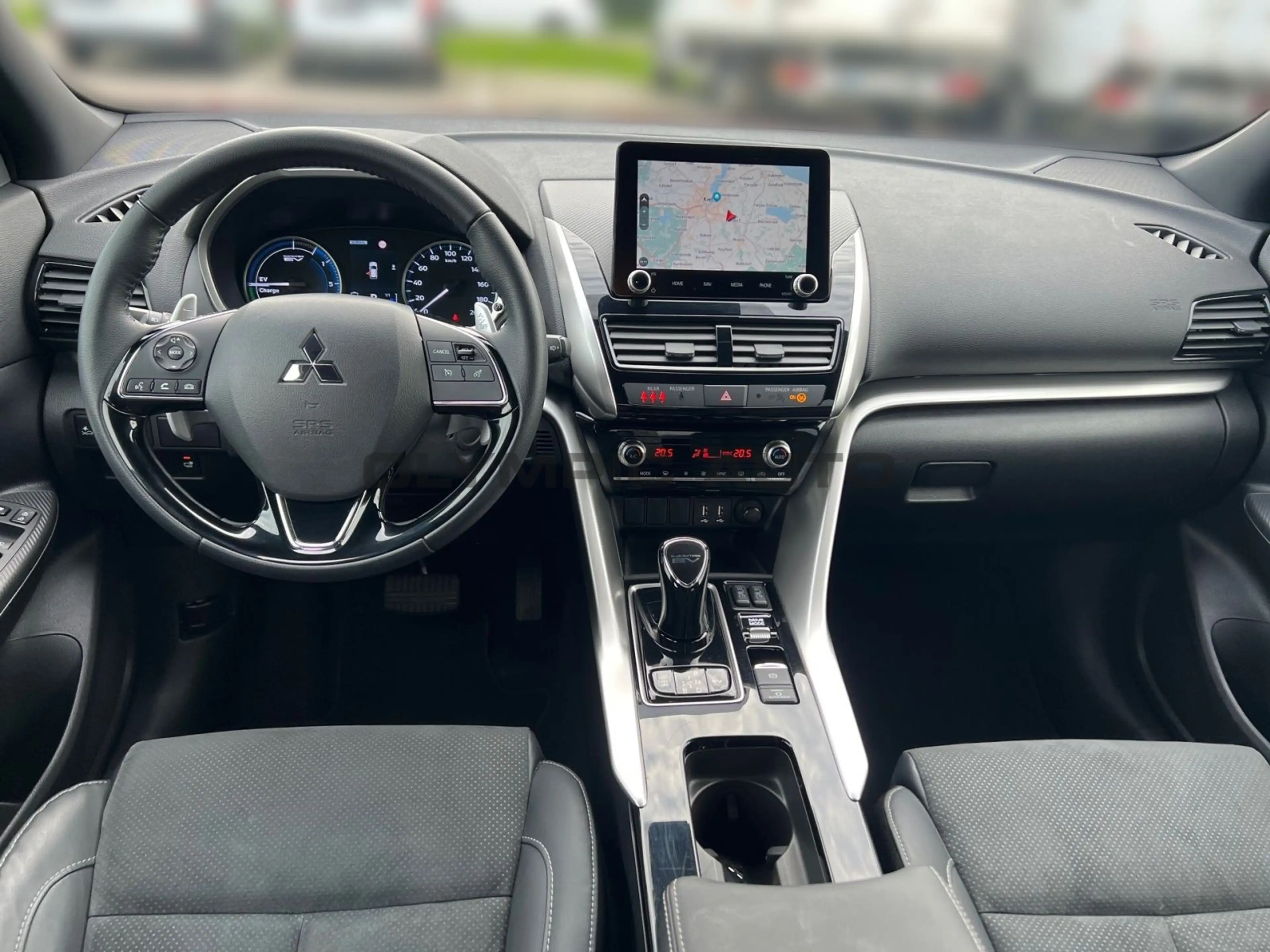 Mitsubishi Eclipse Cross Plug-in Hybrid Plus 2,4 NAVI KAMER — photo 10