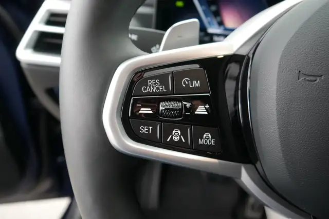 BMW 330 e xDrive *M-Paket Pro/M-Sitze/AHK/H&K Sound/DA-Prof./360°* Ansicht 18