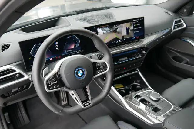 BMW 330 e xDrive *M-Paket Pro/M-Sitze/AHK/H&K Sound/DA-Prof./360°* Ansicht 12