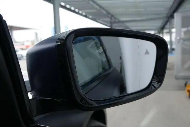 BMW 330 e xDrive *M-Paket Pro/M-Sitze/AHK/H&K Sound/DA-Prof./360°* Ansicht 37