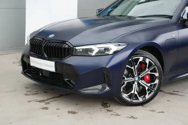 BMW 330 e xDrive *M-Paket Pro/M-Sitze/AHK/H&K Sound/DA-Prof./360°* Ansicht 3