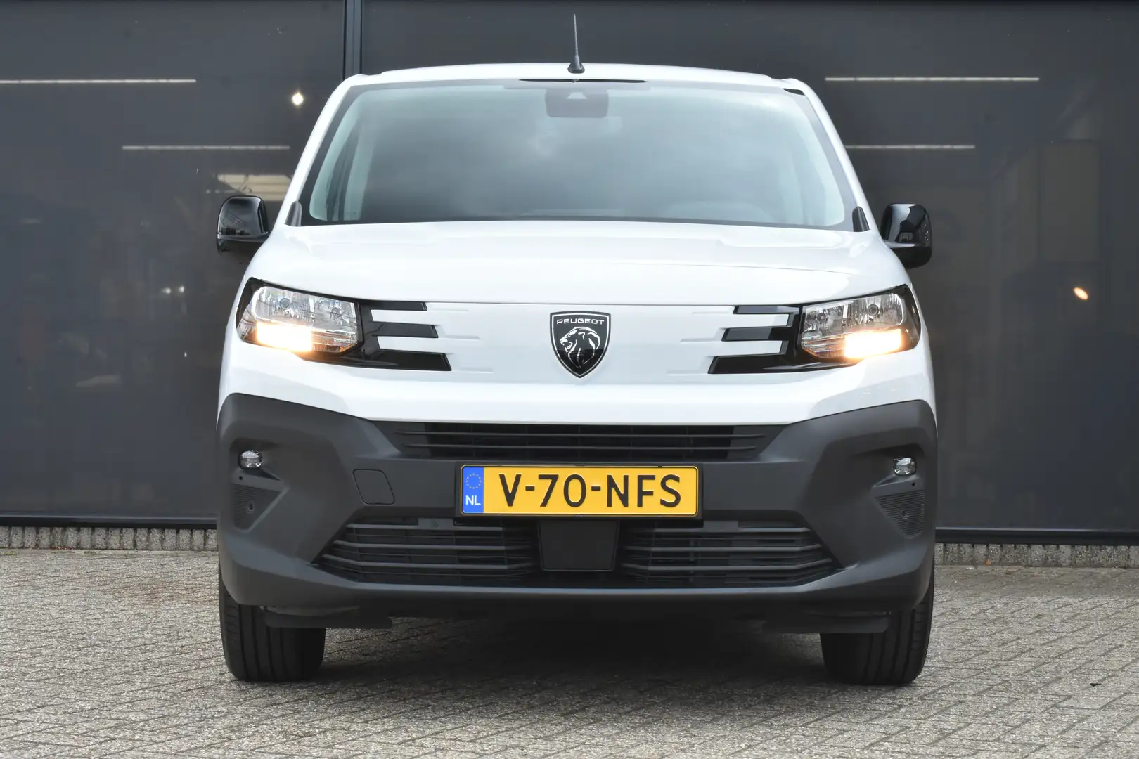 Peugeot Partner e-Partner 136 L2 50 kWh Demo-Deal!! | Draadloos Ap Wit - 2