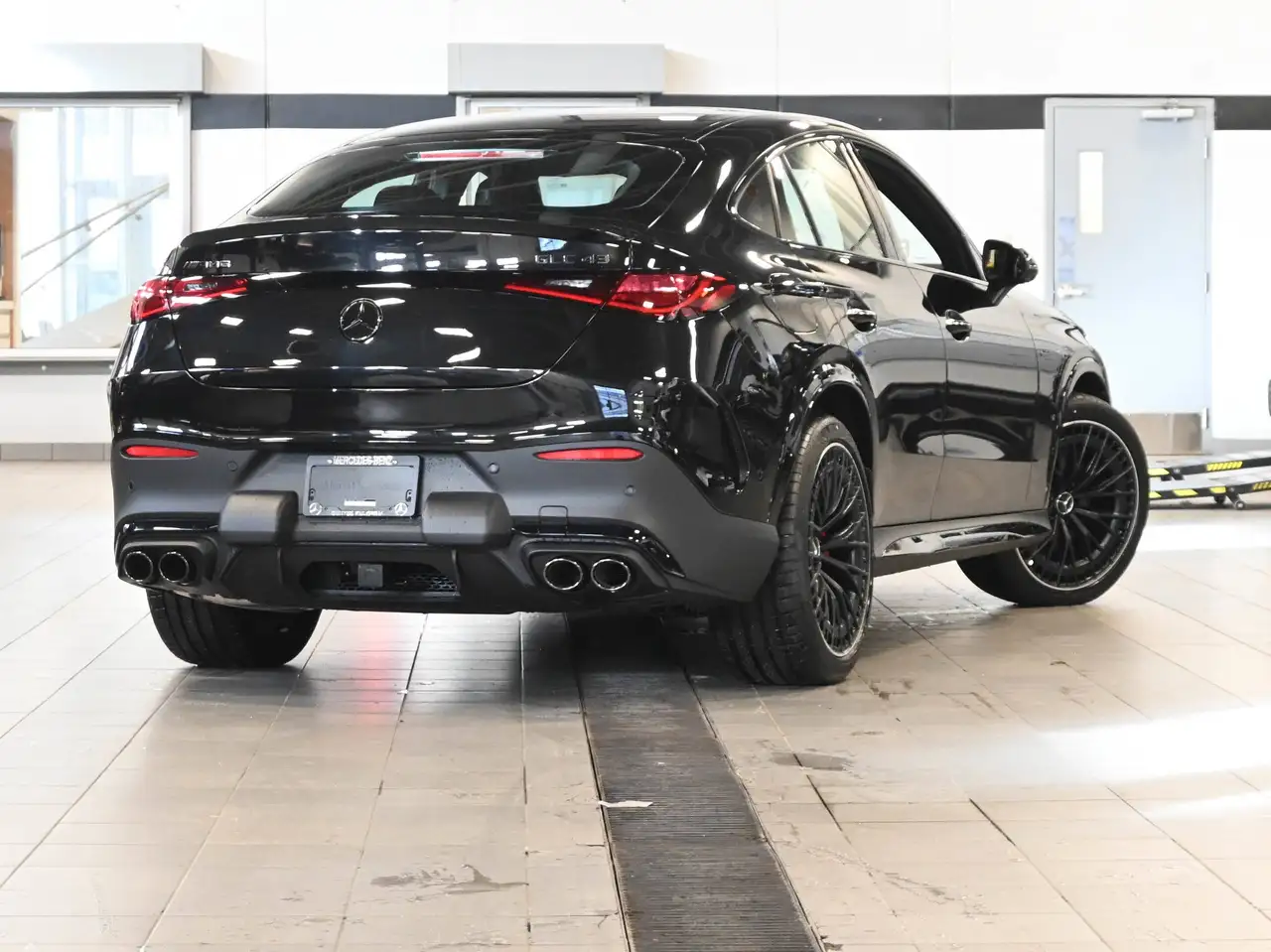 Mercedes-Benz GLC снимка Mercedes-Benz GLC