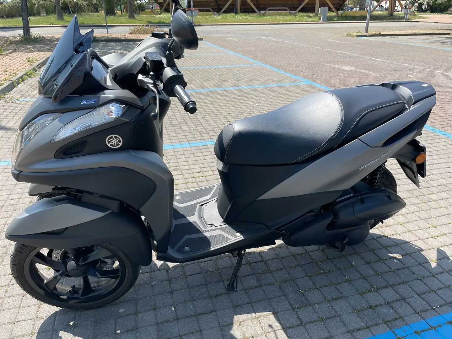 Yamaha TriCity - 1