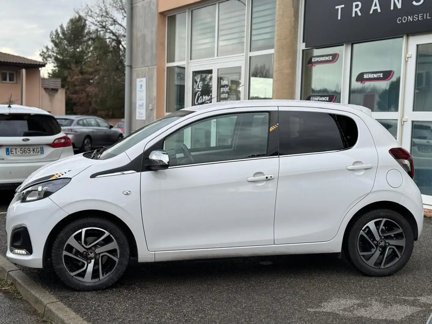 Peugeot 108 VTi 72ch SS BVM5 Collection/ 1ER MAIN/ TVA RECUPERABLE Blanc - 2