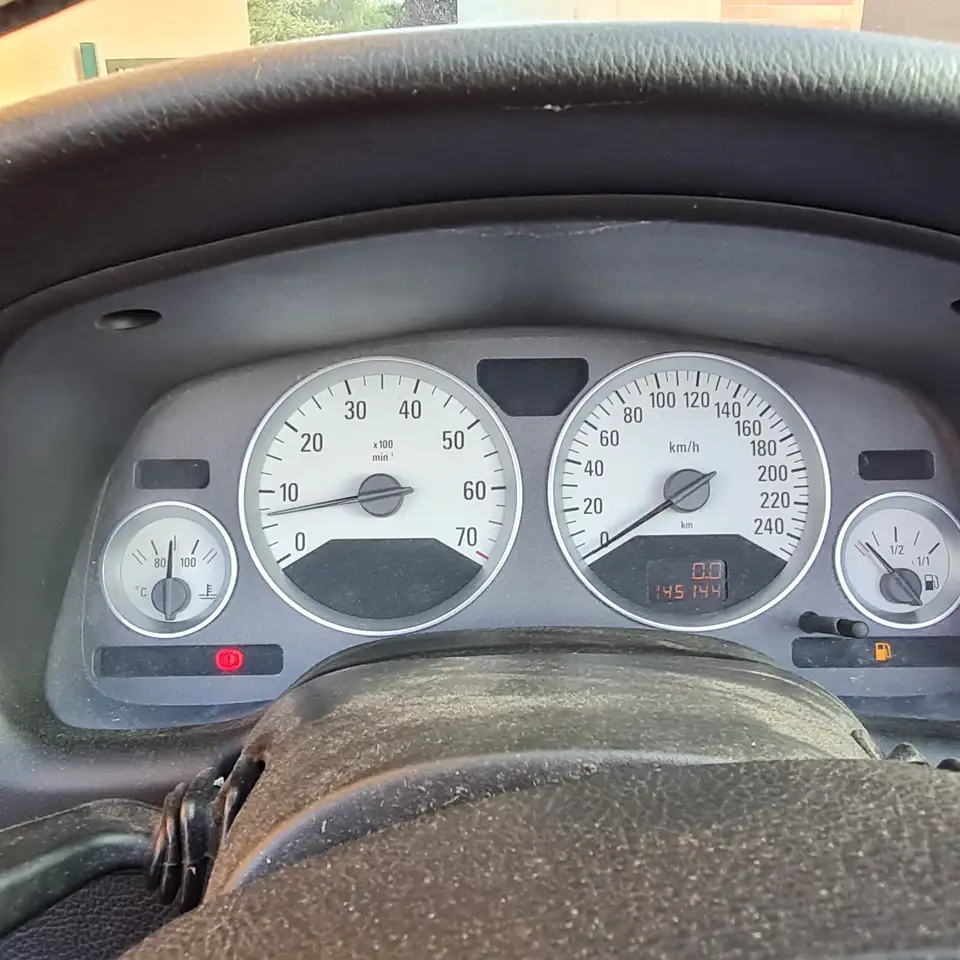 Opel Astra Cabrio 2.2 16V, foto 10